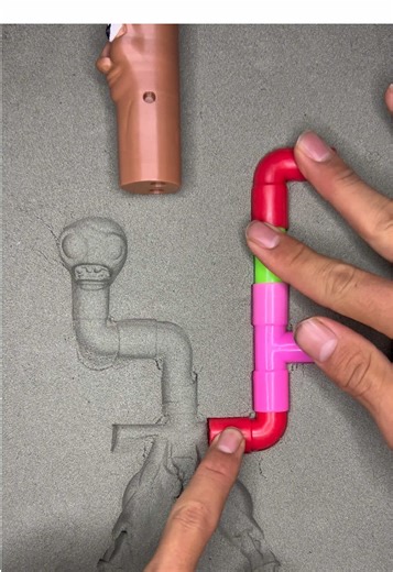 Creating a Siren's Head Sculpture with Squid Game Toys