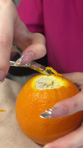 I had my girlies cut the peels these oranges to simulate cutting cuticles off clients! Yes their hands were hurting 😆 Yes I rewarded them for their hard work with a trip to the nail store! 🥰 #nailstudent #beautyschoolnearme #cosmetologystudent #beautyschool #lexieslashandbeautyacademy