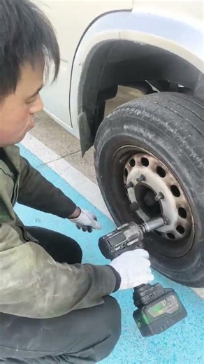 Ultimate 1500 Torque Tool for Auto Repair - Get the Job Done