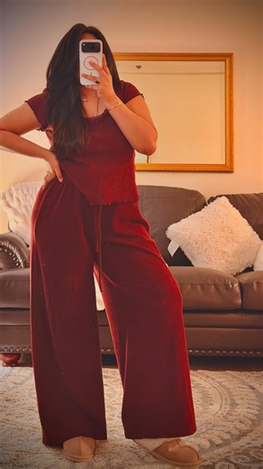 Asmita Kalena | Lifestyle | Fashion | Travel 🔱 on Instagram: "DYI haircut & Bollywood vibes 🎬✨💁🏼‍♀️"