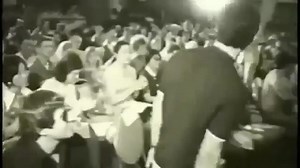 Bruce Lee at the Jhoon National Karate Championship https://wingchunkungfu.eu/news/bruce-lees-only-real-fight-ever-recordedfull-fight . . . #brucelee #karate #kungfu #wingchun | Wing Chun