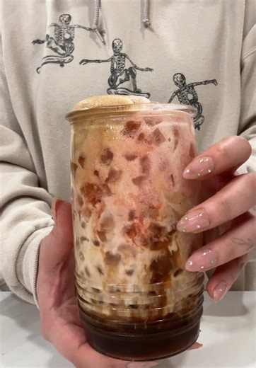 Iced Salted Maple Strawberry Latte Without Machine