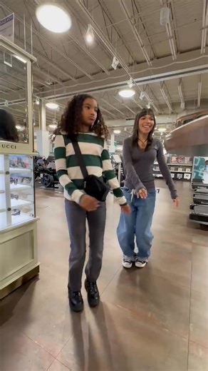 Yesterday Sam took us to Nebraska Furniture Mart in The Colony. Admittedly I prejudged the place just based off the name. I thought it was gonna be cheesy discount IKEA type goods with high pressure salesman. I was so wrong. Y'all this place is so massive, it has its own dang parking garage. 🤯🤯 I've never seen a furniture store with so much selection in my life. Literally every brand of furniture, mattresses, electronics, kitchen appliances, outdoor furniture, grills, pool tables, poker tables