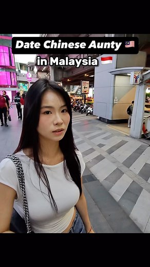 Men’s Confidence & Dating Coach on Instagram: "Date cute Chinese girl from Malaysia wants me to meet her & her pretty Chinese friend. Lots of single people are open to meet new people, if you match their energy & vibe. 🇲🇾🇭🇰 Would you rather take your chances with a pretty girl in person that you see in the middle of the day or would you rather waste your time on dating apps like Tinder & Bumble where both men & women catfish their photos, post fake lifestyles and lie about their whole person