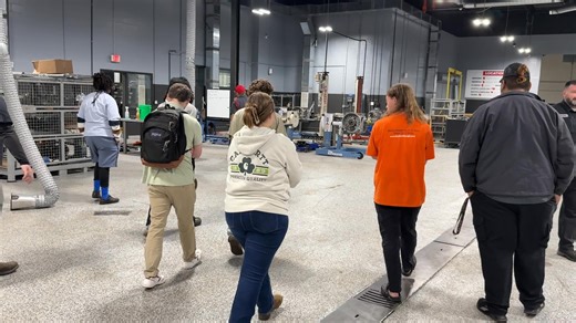 The new Diesel Technology students get familiar with the program. | J-Tech