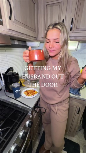 Camper Life: Tips and Meals for Traveling Couples