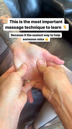 45K views · 906 reactions | The most important massage technique to learn! FOLLOW to RELAX! #massage #massagetherapy #massagem #relax | Massagelih | Facebook