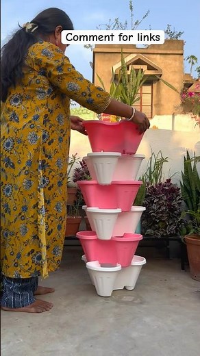 Vertical planters 🍁🩵 #ashortaday #gardening