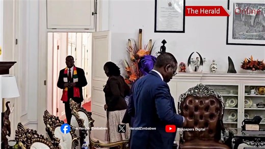 President Mnangagwa is this morning meeting Senegalese special envoy Yassine Fall at the State House in Harare. 📹: Wallace Ruzvidzo | The Herald-Zimbabwe