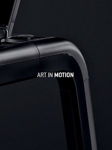 The cutting-edge design combined with the simple shapes of ARTIS gives you an absolutely natural feeling of familiarity and movement, allowing you to improve your performance: http://bit.ly/2qtXI2w | Technogym