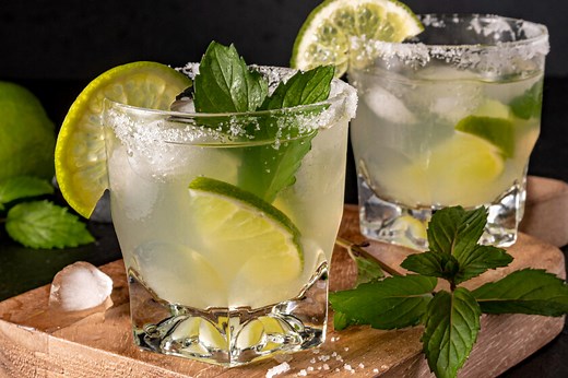 Los siete mejores cócteles con ron que puedes hacer en casa: desde el mojito a la piña colada