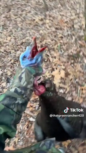 Turkey Hunting with CHENE & Mossy Oak