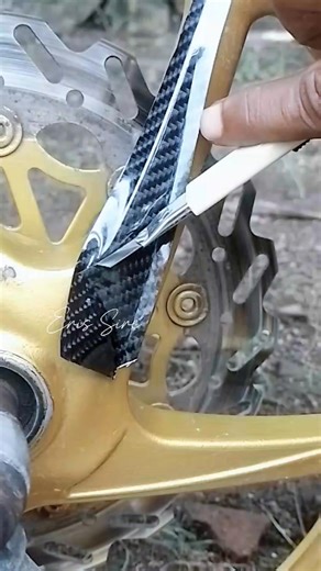 221K views · 244 reactions | Tricks & tips wrapp #wrapping #tricks #tips #diy #lifestyle #vinyls | Eris Sire | Facebook