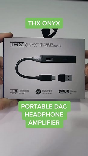 A closer look at the THX Onyx, a powerful, portable DAC amplifier with THX AAA technology for pure audio bliss. #razer #thx #audio