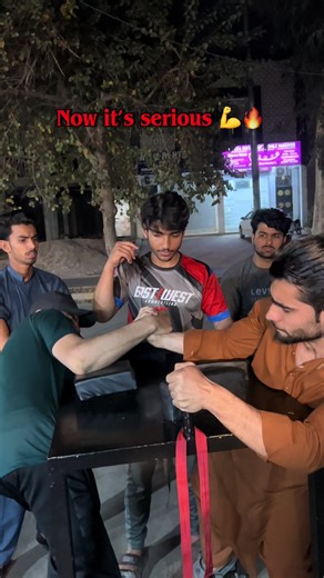 Muslim Armwrestler's Intense Showdown