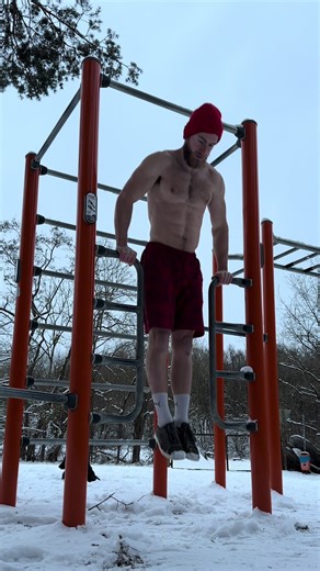 Winter Workout for Calisthenics Enthusiasts