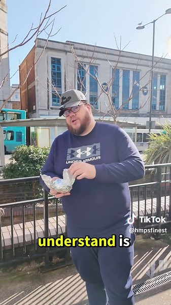 Ep 74 | @eashmbrot.com A sloppy mess, best burger in Liverpool under a £10? Not even close That’s just my opinion, while the sauce was nice and the patties packed abit of a kick, this just wasn’t put together properly at all. The cheese wasn’t melted, the frozen tenders weren’t even coated in sauce properly. Clearly me & food trucks just don’t get on because every time I visit one I’m not a fan of them 😅… #foodtok #foodies #foodreview #foodie #food