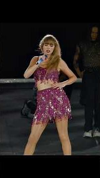 Taylor Swift sings her iconic song Style at The Eras Tour in 2024 pt1