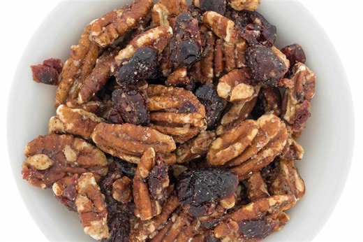 This Homemade Sweet-Nutty Holiday Treat Is My Favorite Thing To Gift