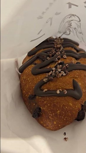 "GODIVA Bakery Godi-Pan Main Store" 🥖More Chocolate Fruit | The ultimate chocolate bread #shorts