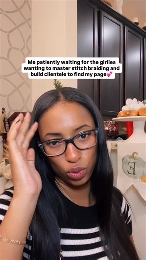 CALLING ALL BRAIDERS‼️📢 I want to help 50 braiders master stitch braiding and attract high value clients from social media📶 We are less than 2 DAYS AWAY🙌🏾 Comment “GROW” to be one of the first to gain access once it drop!🤗 Over 500 braiders have already invested in their growth through this course!🚨 I WILL BE SHOWING YOU✅: -How To Master Stitch Braiding💪🏾 -How To Attract Clients Using Social Media📲 -How To Get Booked Consistently📆 Comment GROW to join the waitlist or you’ll miss it🥹🥹