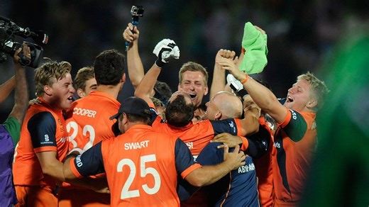 Netherlands stun rivals to qualify