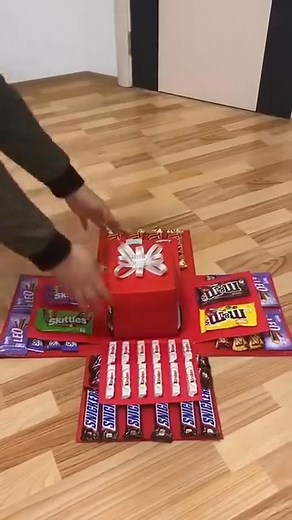 🎉 This Christmas, gift an unforgettable surprise! 🎁 Our Surprise Explosion Box is the #1 gift for creating those jaw-dropping, heartwarming moments. Make this Christmas unforgettable. 🛒Order here👇 | Marsha Gordon