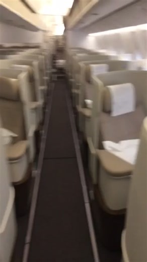 Saudi Airlines Boeing 777-300 Business Class Experience Inside
