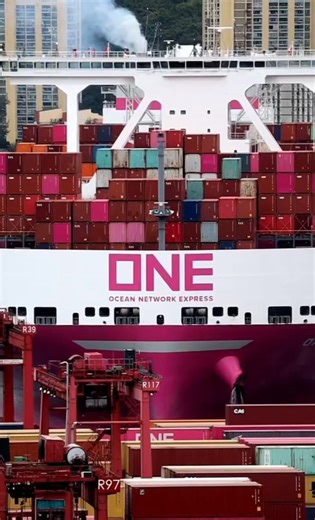Ocean Network Express | #ONE for the weekend: Big and Bold ⚓📦 Our ONE INTELLIGENCE, one of the world’s largest container ships, eases into the Port of Hong Kong,... | Instagram