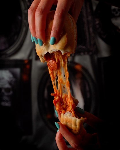 25K views · 60 reactions | Pizza Skulls for Spooky season by @emsfoodiefix You have got to serve them at your Halloween party! #pizzaskulls #pizzahack #halloweenrecipe #tastyfrightnight | BuzzFeed Food | Facebook