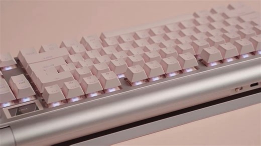 第47集-MX83繁花年末典藏版开箱来袭！95%金属铝合金机身，专属铝制装甲箱包装，开箱仪式感直接拉满～三模连接+超高续航，全新升级花瓣轴，办公游戏随时切换自