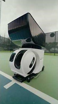 This AI Tennis Ball Machine is AWESOME! 🎾