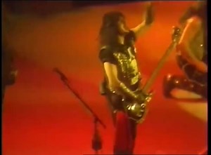 🔥 Vintage KISS alert! 🔥 Throwing it back to 1992 with an epic performance of WATCHIN’ YOU / HOTTER THAN HELL / FIREHOUSE! 🎸🎤 This kind of raw, high-voltage footage is what rock dreams are made of. Turn it up and feel the fire! 🔥🖤 | Fans of Eric Singer
