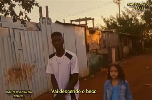 # o sonho dos favelados é poder sair daqui ter um ap.ou uma casa pra viver no.conforto e quando chover não ter goteira caindo no rosto# vai descendo o beco pega a curva pesadão Sofredor sou da favela.hr ribeirao#