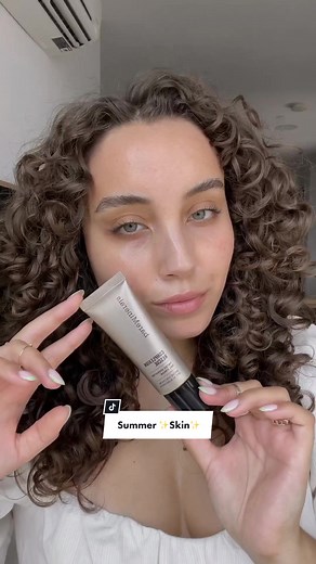 Summer ✨skin✨ pro tip: use COMPLEXION RESCUE® Tinted Moisturizer to achieve a boost hydration for a dewy, healthy-looking glow. Find your shade right here on @TikTok Shop. 💖 #COMPLEXIONRESCUE #TintedMoisturizer #MineralSPF #MineralsSunscreen