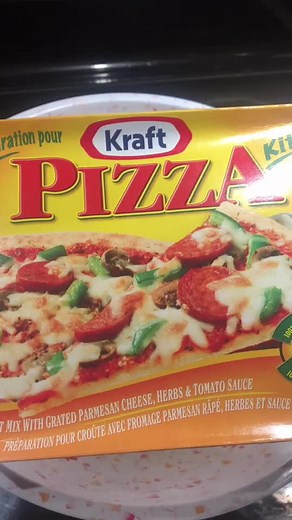 Cooking with Kraft Pizza Kit: Easy Instructions & Tips