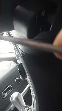 how to remove steering airbag on chrysler crossfire 2006