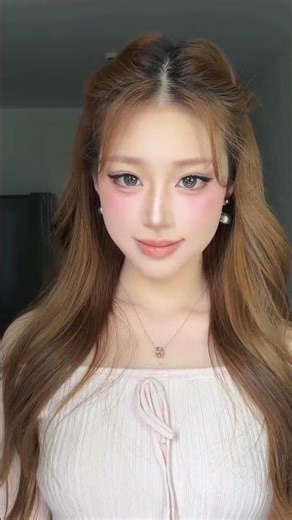 Korean-Inspired Persian Cat Makeup with Blue Eyes & Luxe Purple-Pink Cat Figurine