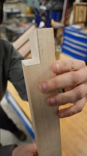 Cutting a rabbet joint. #woodstyle #carpentry #wood #woodworking #diy #woodworkin #diywoodworking