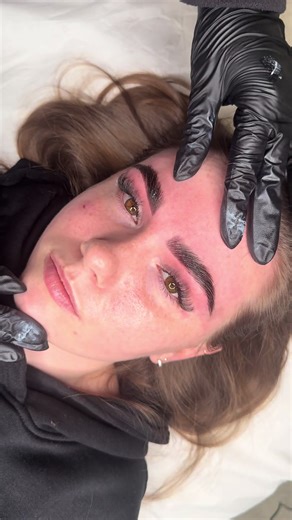 Brow my gorgeous bestie with me💕✨ #fyp #browtechnician #foryoupage #browlami ##browtransformation