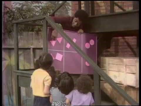 Classic Sesame Street - David Sings Here Are Some Things Shapes 1972