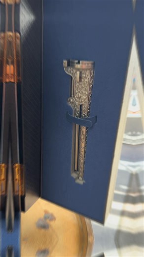 991K views · 4.3K reactions | Upgrade your whiskey experience with the Doc Holliday 10-Year-Old Decanter Set. This isn’t just bourbon—it’s a statement piece for your bar. With rich notes of oak, caramel, and vanilla, paired with a decanter that steals the spotlight, it’s the perfect addition for those who demand style and substance. | Whiskey Library | Facebook