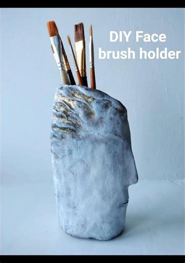 DIY Face brush holder