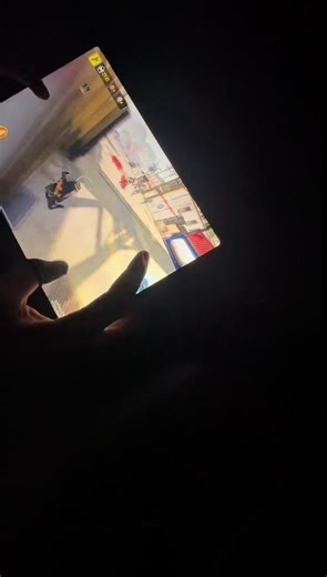 Mid Hand Cam Gameplay in COD Mobile