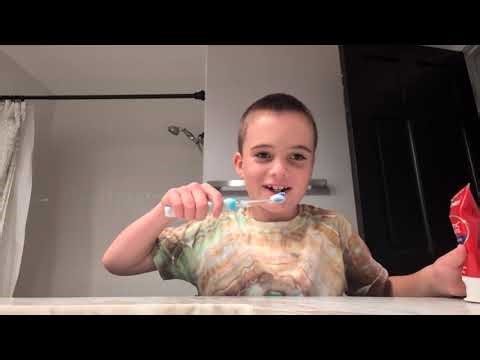 Colgate Optic White Purple toothpaste product review