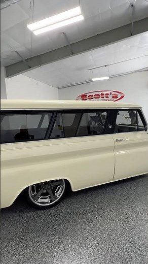 Scott’s Hotrods N Custom 1966 Suburban. Built with an LSA crate engine #chevysuburban #classictrucks