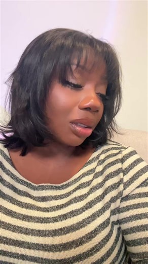 dorisxchi (@dorisxchi)’s video of Scrolling Through TikTok