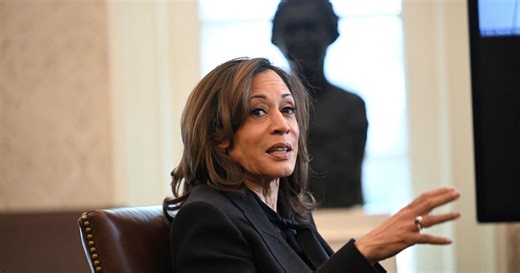 Kamala Harris bringing book tour to Chicago