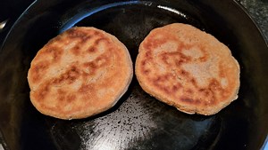 Scottish Bannocks with Oat and Sprouted Wheat Flours