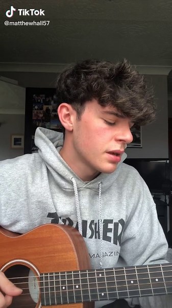 Playing 'Mind Over Matter' on Guitar with Matthew Hall Chords